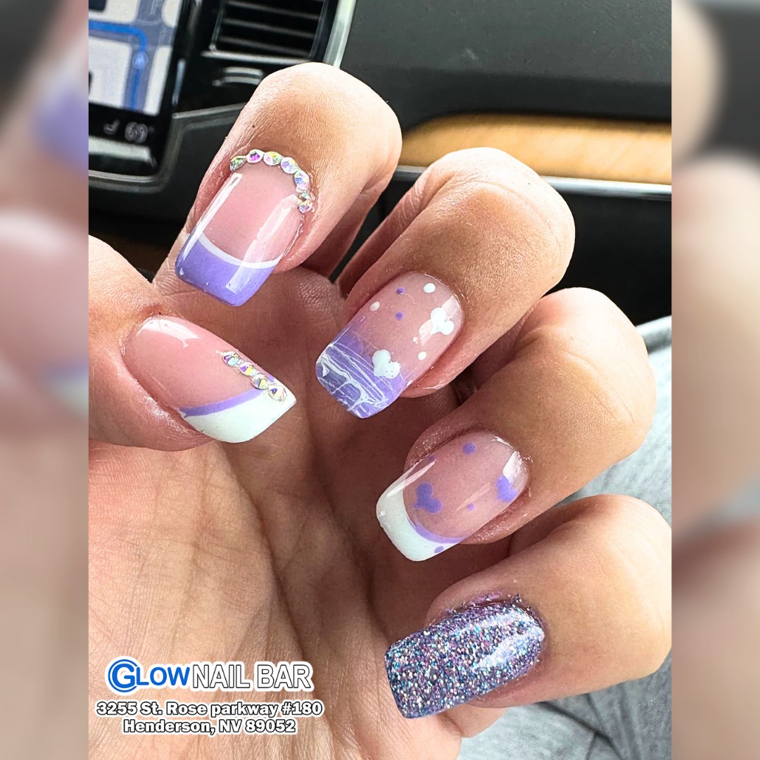 Glow Nail Bar